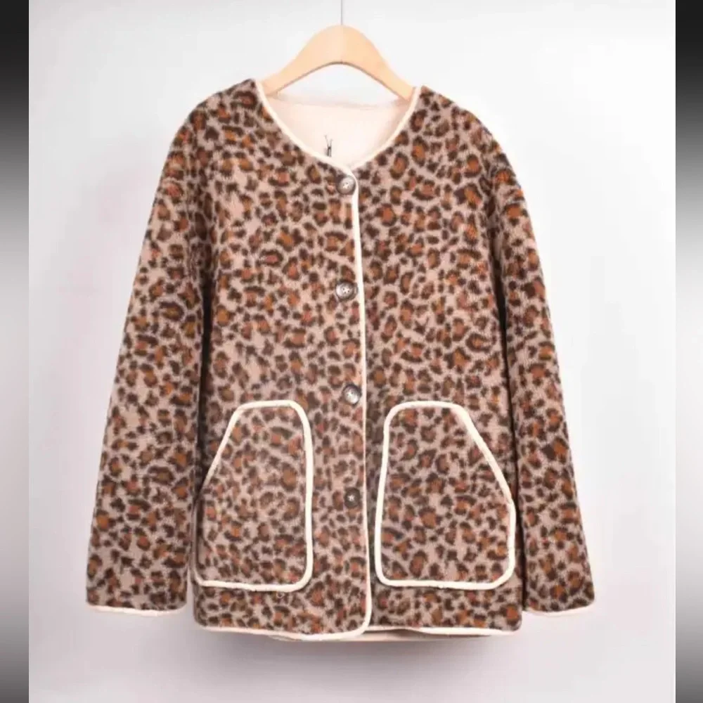 FROM PARIS FRANCE REVERSIBLE Leopard Trim Cream Jacket - Picture 2 of 3